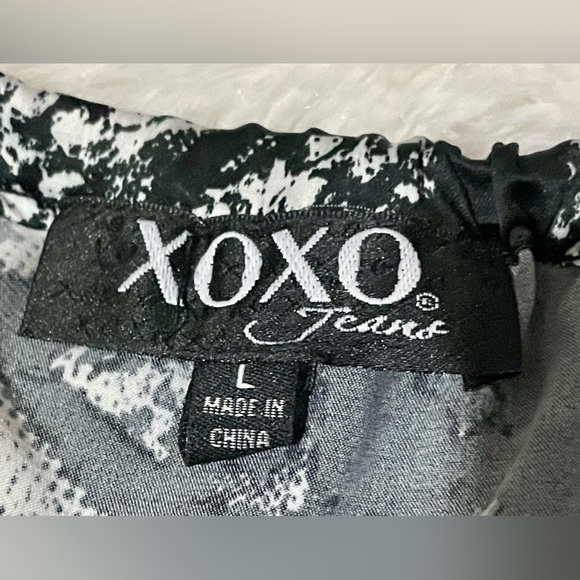 XOXO Jeans Romper - Picture 3 of 3